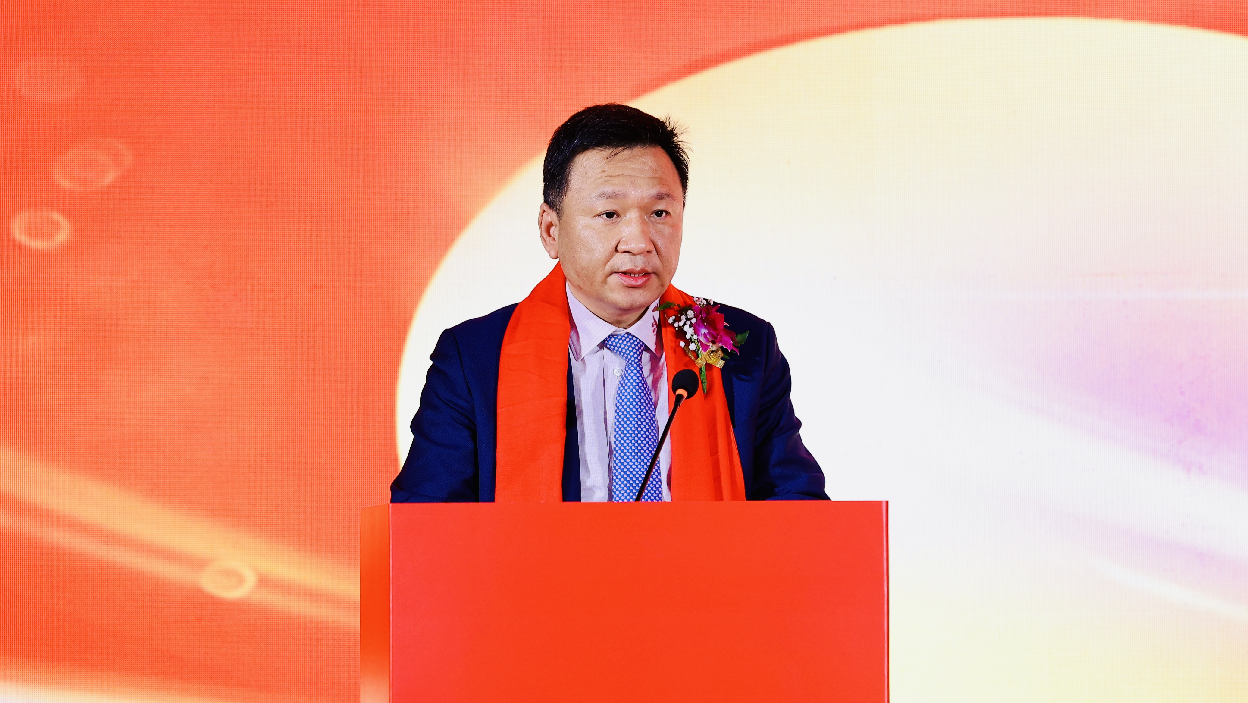 米兰(milan)中国官方微举行上市仪式，正式登陆A股科创板